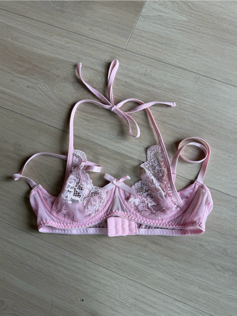 Soft Pink Lace Underwire Bralette with Bow Accents